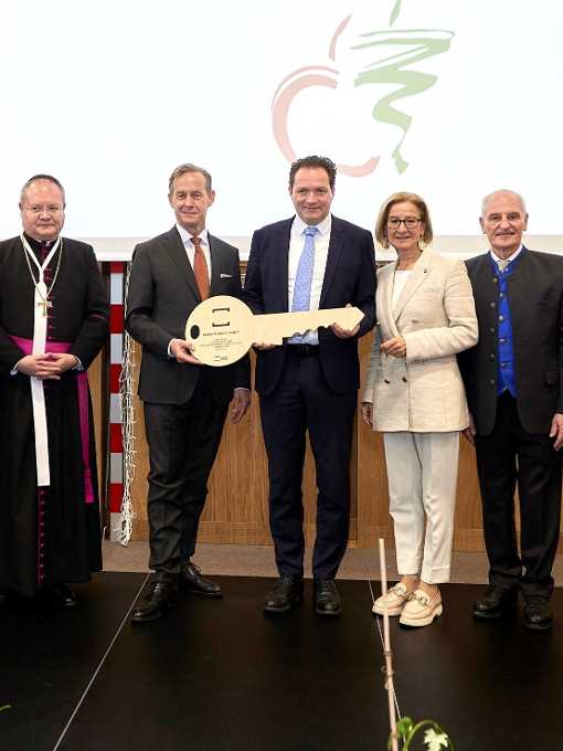 Propst Anton, DI Beck, BM Totschnig, LH Mikl, Leitner, Direktor Eder