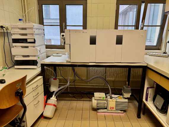 Flüssigkeitschromatographie in Kombination mit Triple Quadrupole Massenspektrometer