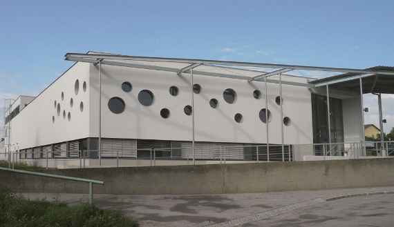 Neues Kellerwirtschaftsgebäude