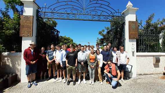 Gruppe vor der Quinta Vale de Cruz