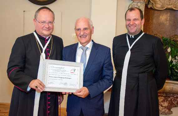 Ehrung Propst Anton mit Eder und Tassilo