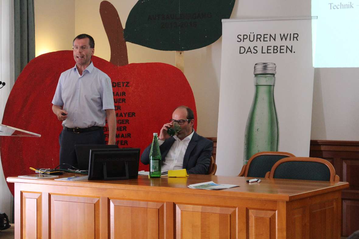Alois Geyerhofer bei seinem Vortrag