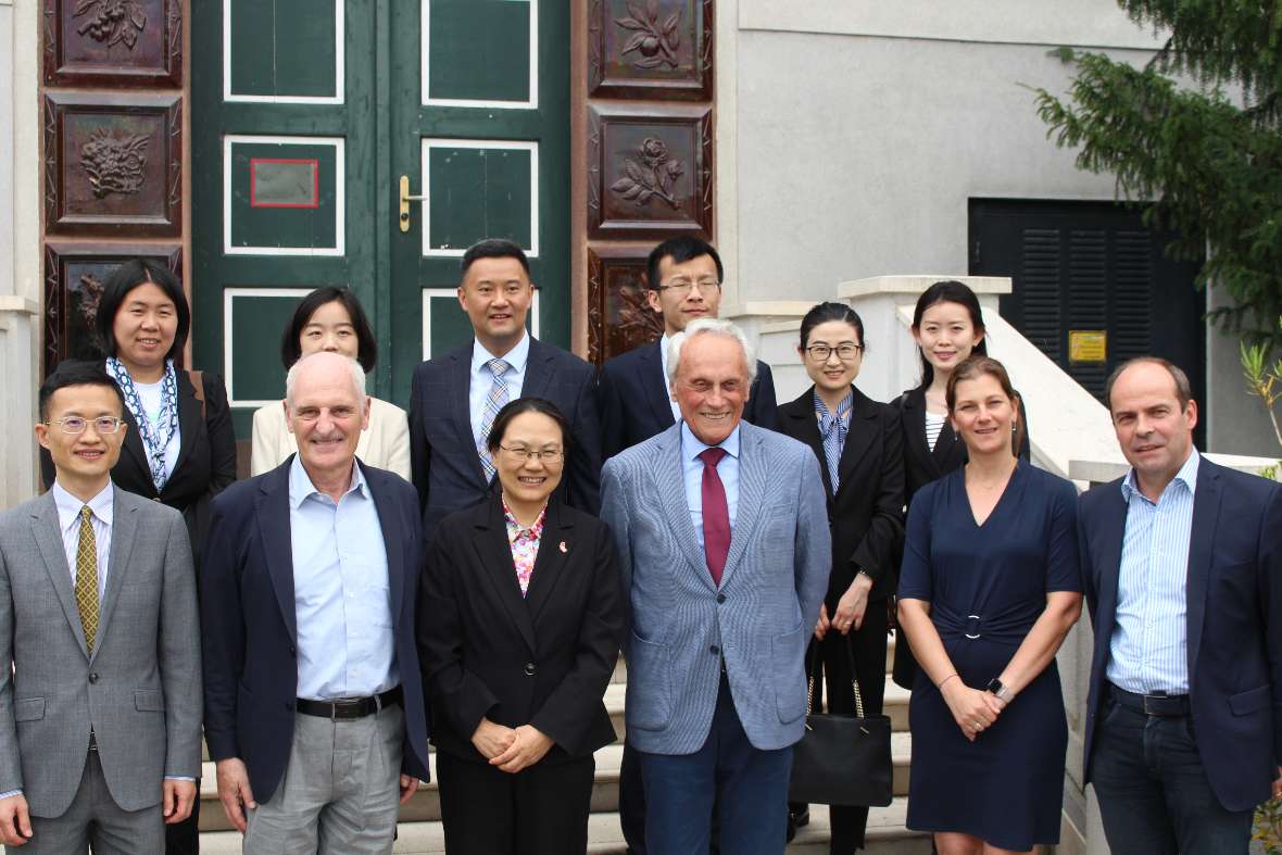 Delegation der chinesischen Botschaft