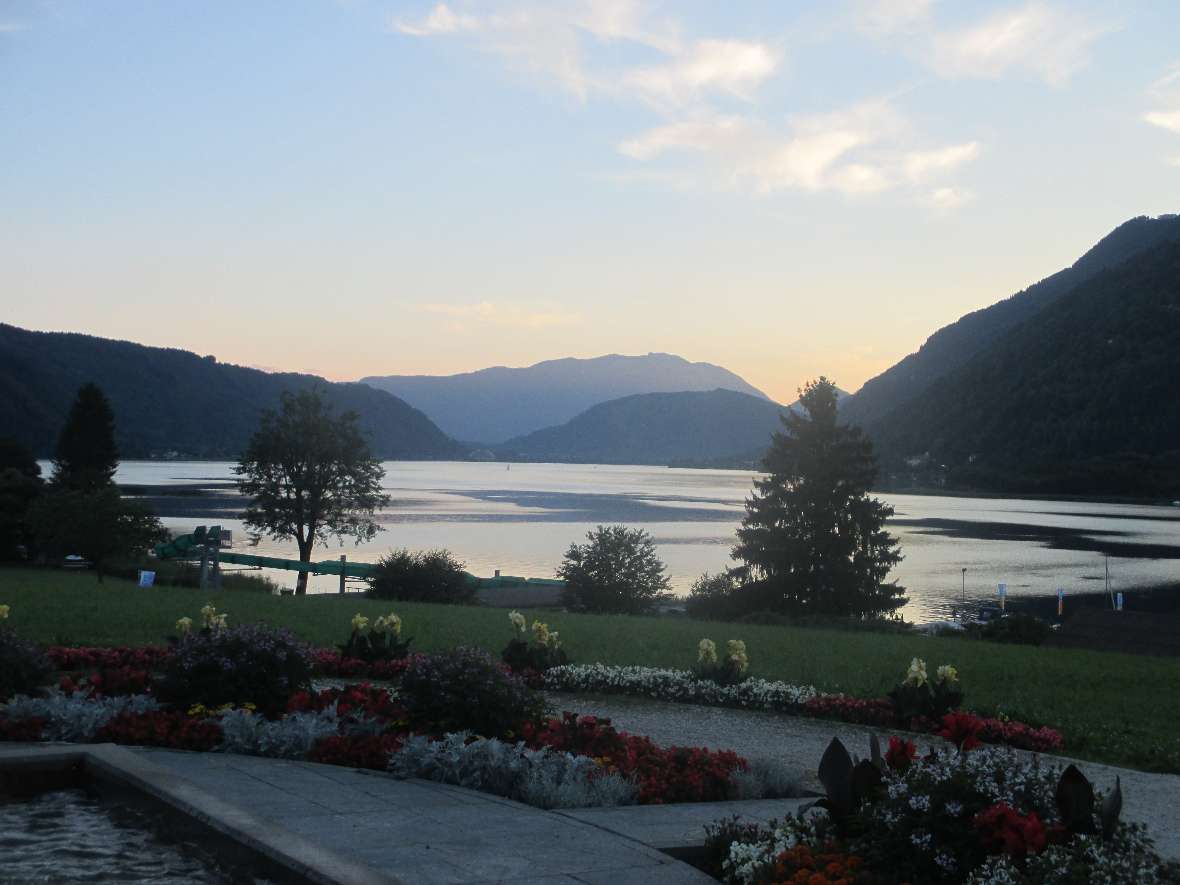 Sonnenuntergang über dem Ossiacher See