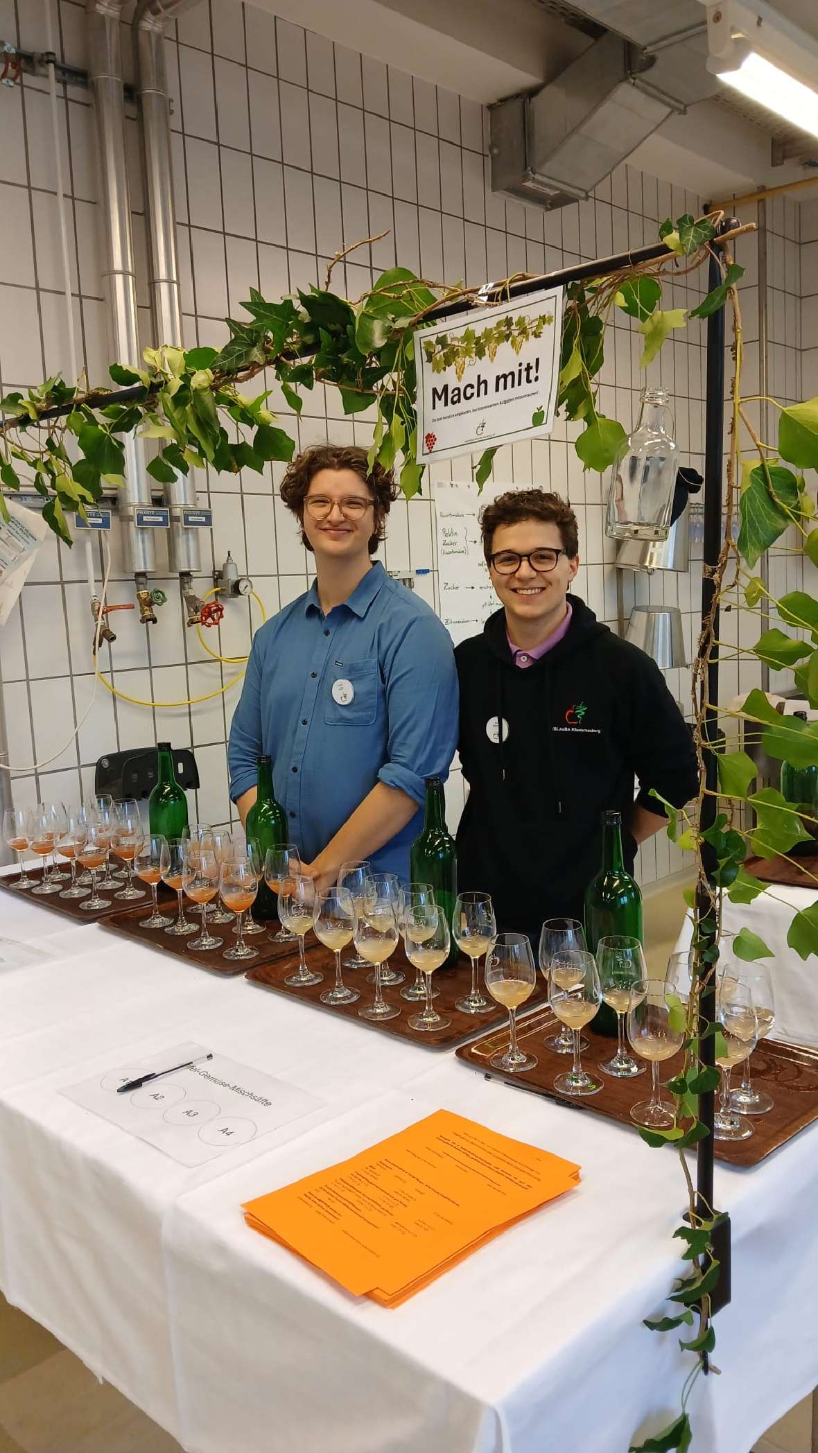 Franz Jezek und Kari Portele bei ihrer Verkostung