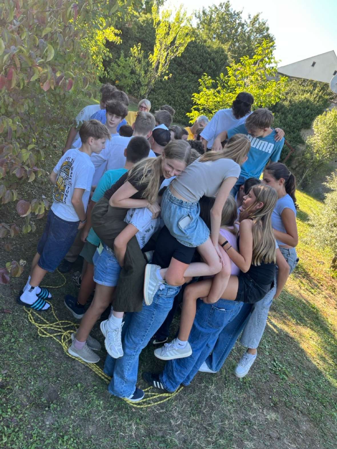 Gruppe beim Spiel